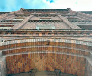 Zabytkowe famuły Izraela Poznańskiego w Łodzi 