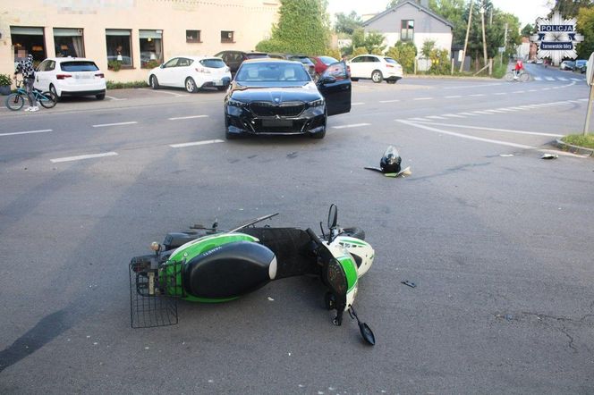 85-letni motorowerzysta ze Świerklańca trafił do szpitala