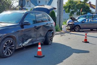 PILNE! Wypadek na skrzyżowaniu Miodowei i Smugowej. 61-latka w szpitalu