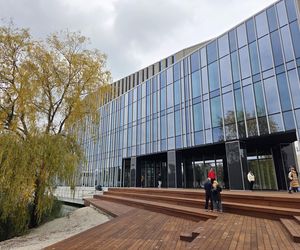 Nowa perła Bydgoszczy. Spacer wokół Akademii Muzycznej zachwyca!