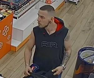 Zabrał z apteki nie swój portfel! Teraz szuka go bydgoska policja [ZDJĘCIA]