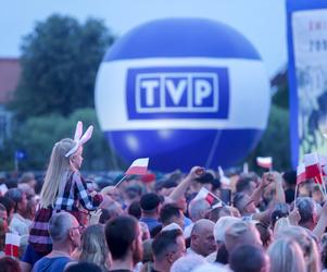 Wakacyjna Trasa Dwójki w Elblągu. Koncert piosenki wojskowej państw NATO