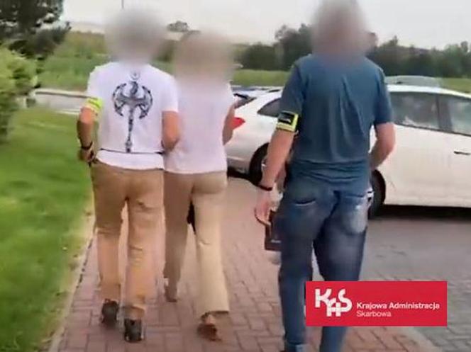 Wielka akcja policji. 20 osób zatrzymanych, mogli wyłudzić 86 milionów złotych 