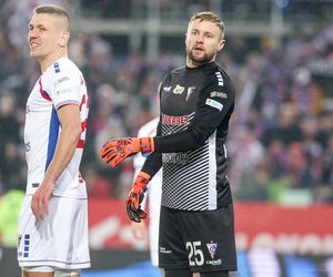 Orkiestra górnicza zagrała jak za dawnych lat, Górnik Zabrze również. Lech Poznań na kolanach