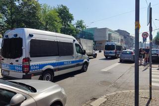 Pikieta w Katowicach przed biurem poselskim Mateusza Morawieckiego