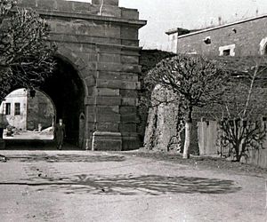 Brama Lwowska w Zamościu na starych zdjęciach