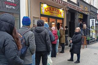 Kolejki pod cukierniami w Poznaniu. Tłusty czwartek 2024