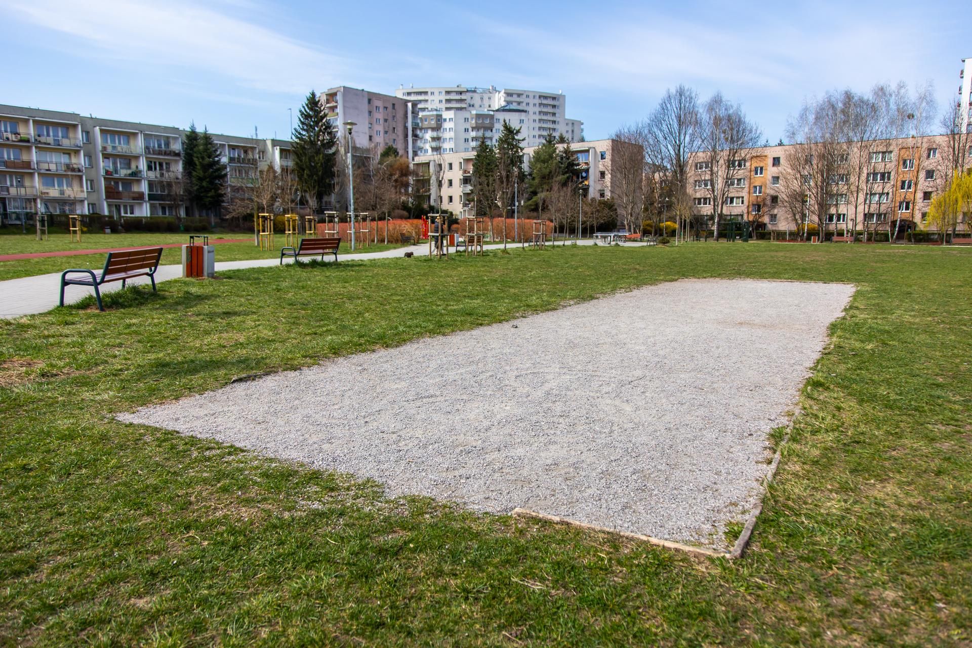 Bulodrom do gry w bule (pétanque), ul. Raabego