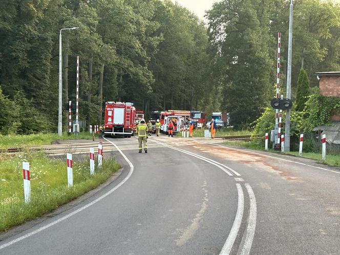 ​Trzy osoby w szpitalu po wypadku koło Leszna. Jedna z nich w poważnym stanie