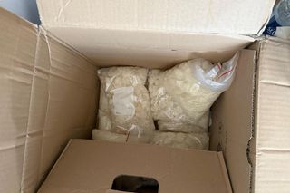 Chełmno: Potężne uderzenie w narkobiznes! Policja przejęła towar za 2 miliony, co znaleziono w kryjówce dilerów?