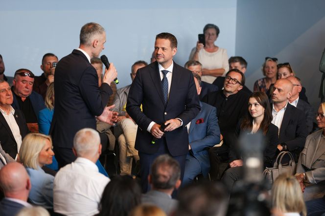 Jakimi samochodami jeżdżą kandydaci na prezydenta 2025? Sprawdziliśmy, co stoi w ich garażach!