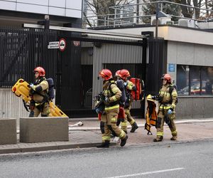 Zamknięta ulica w centrum Warszawy. Tajemnicze ćwiczenia, chodzi o ambasadę.