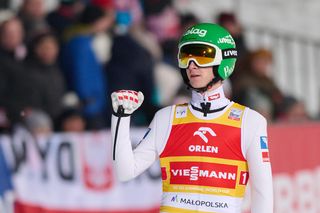 Fenomenalny występ Daniela Tschofeniga! Austriak triumfuje w Engelbergu! Aleksander Zniszczoł najlepszy z Polaków