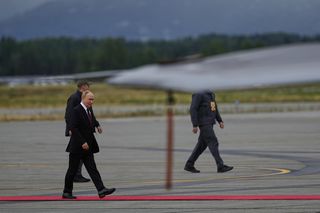 Kosmiczne plotki o Putinie! Miał egzoszkielet i platformy