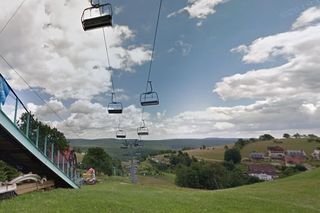 Najwyżej położona miejscowość na Dolnym Śląsku. Jest tu znany kurort i ośrodek narciarski