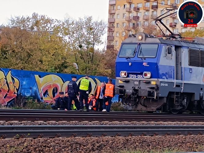 Żona zginęła na oczach mężna. Straszna tragedia na torach kolejowych