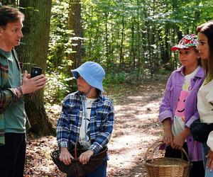Barwy szczęścia odc. 2941: Kasia (Katarzyna Glinka), Łukasz (Michał Rolnicki), Paulinka (Lena Jastrzębska), Ksawery (Bartosz Gruchot)