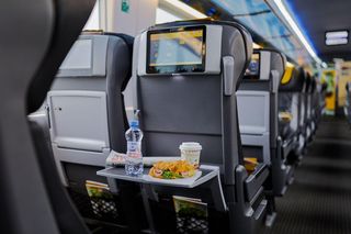 Pokazał ceny w RegioJet na trasie Kraków – Warszawa. Jest taniej niż w PKP?