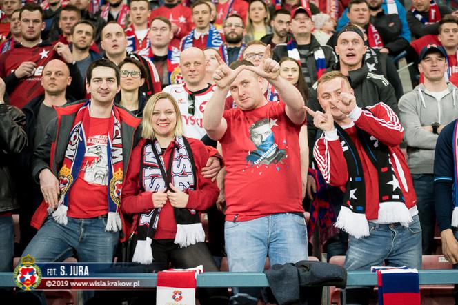 Tak bawili się kibice Wisły Kraków na Derbach Krakowa!