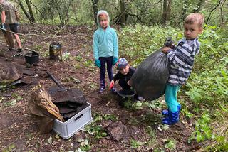 Zbierają ekipę i sprzątają łódzkie lasy! Forest Heroes czyli Bohaterowie Lasu w akcji! [ZDJĘCIA, AUDIO]