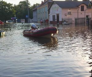 Ukraińcy też pomagają powodzianom!  Gdy wybuchła wojna to właśnie w naszym kraju znaleźli schronienie