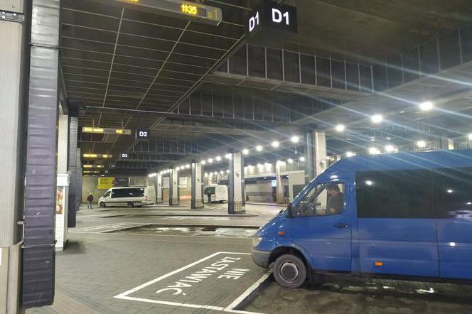 Połączenia z Krakowa coraz droższe przez pandemię