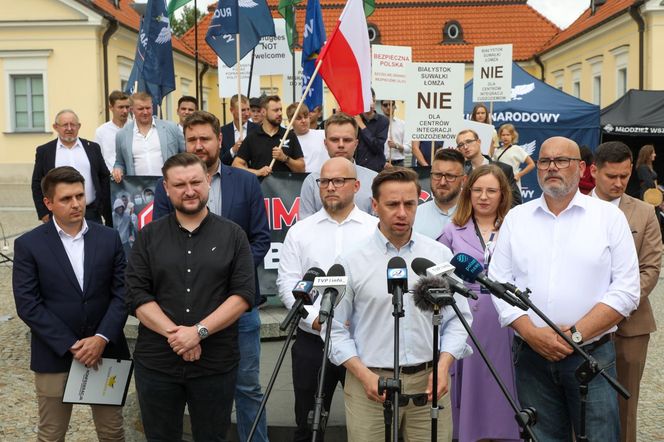 Pikieta Stop Migracji w Białymstoku