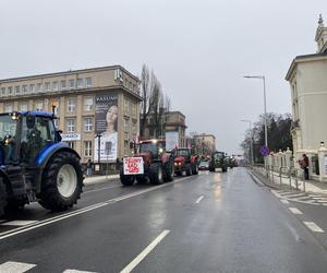 Strajk rolników w centrum Zielonej Góry. Przedsiębiorcy wyjechali na ulice 