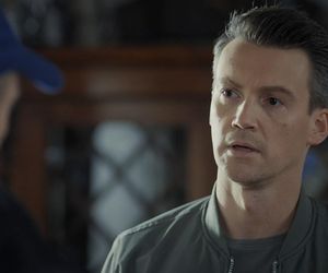 M jak miłość odc. 1847. Jakub Karski (Krzysztof Kwiatkowski),  technik (Karol Kopiec)