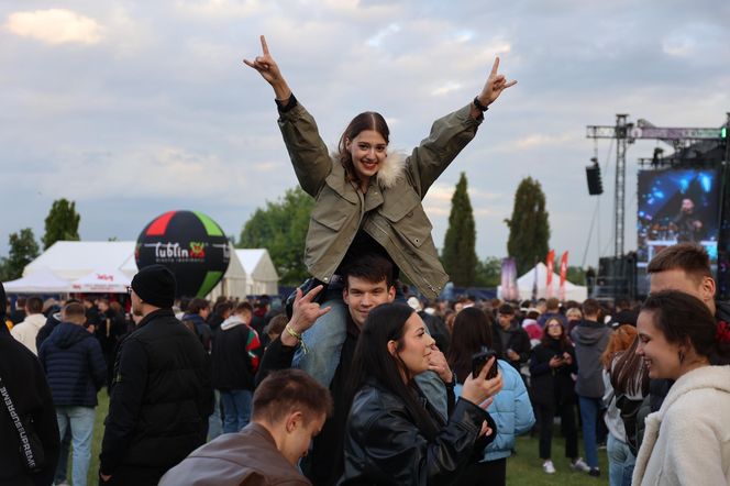 Tłum studentów bawił się pierwszego dnia Juwenaliów Politechniki Lubelskiej 2025