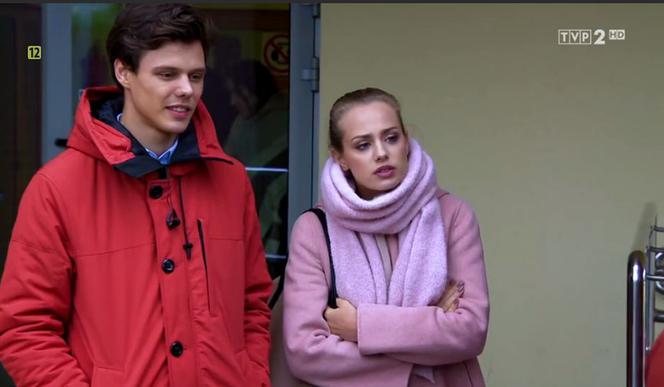 Barwy szczęścia odc. 2025. Oliwka (Wiktoria Gąsiewska), Kacper (Jakub Szlachetka)