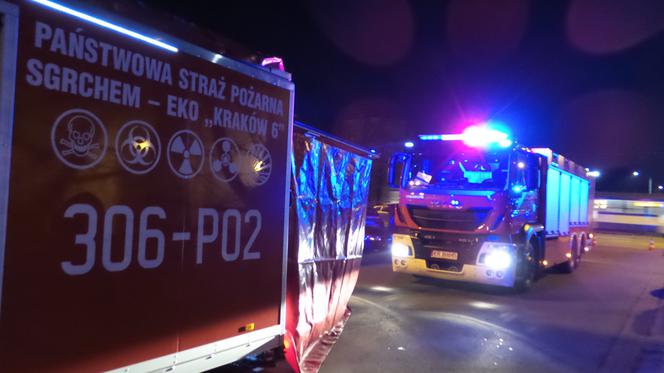 Kilka zastępów straży pożarnej, policja, pogotowie i ratownictwo chemiczne. Akcja strażaków w Bieńczycach