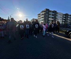 Na takie rzeczy nie ma słów. Mieszkańcy Mławy przeszli w marszu ku pamięci zamordowanej Mai