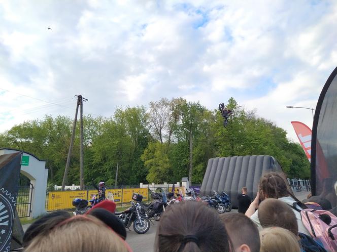 Koncerty i pokazy Freestyle Motocross w Siedlcach podczas MotoWiosny rozgrzały serca mieszkańców