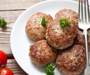 Kotlety mielone Kuronia - soczyste w środku, chrupiące z zewnątrz