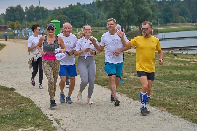 Siedlczanie chętnie korzystali z bezpłatnych badań, porad specjalistów i aktywności na świeżym powietrzu nad zalewem podczas "Pikniku dla serca"