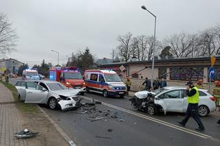 Łódzkie. Cztery osoby ranne w wypadku na DK72 w Poddębicach