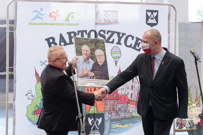 Bartoszyce: Hala widowiskowo-sportowa oficjalnie otwarta. Zobacz, jak wygląda