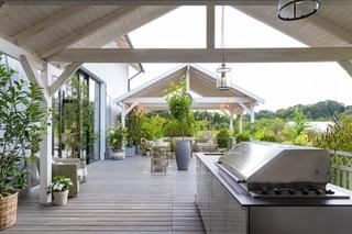 Jak urządzić letnią kuchnię?