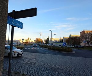 Będzie nowe rondo w Lesznie. W miejscu, gdzie kłopot ma pewnie niejeden kierowca [ZDJĘCIA]