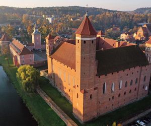 Ten pieszy szlak turystyczny ma ponad 250 km. Z Olsztyna można dojść nim aż do Torunia