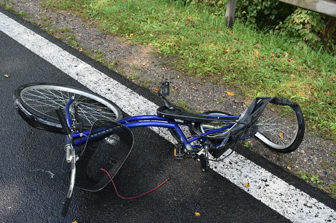 Mazowieckie. Nie żyje 58-latek, 66-latek reanimowany. Na policję zgłosił się roztrzęsiony kierowca bmw [ZDJĘCIA]