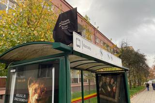 Wyznaczono przejazd ulicą, którą… też zamknięto. Łodzianie są sfrustrowani