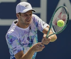 Hubert Hurkacz w półfinale turnieju ATP w Szanghaju! Polak odrodził się w starciu z rewelacyjnym Marozsanem [WYNIK]