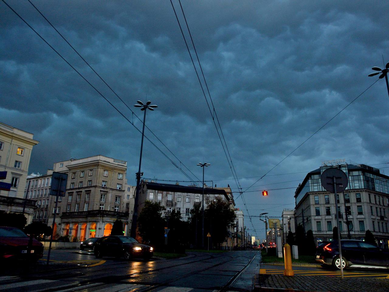 To już koniec ładnej pogody! Ogromny spadek temperatury zaskoczył wszystkich