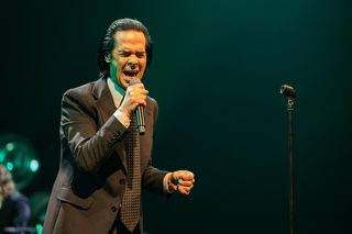 Nick Cave wskazał utwory na bezludną wyspę. Kto znalazł się na liście artysty? 