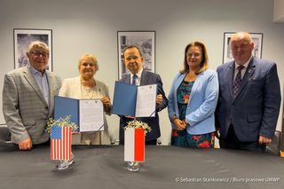 W Chicago powstanie „ambasada” polskich województw. Pierwsza umowa już podpisana!