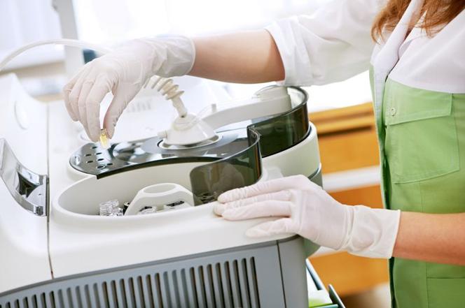 Jak wybrać dobre laboratorium genetyczne?