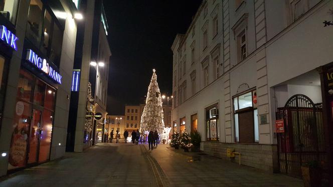 Bydgoszcz w świątecznej odsłonie zachwyca! Tu jest MAGICZNIE! [ZDJĘCIA]