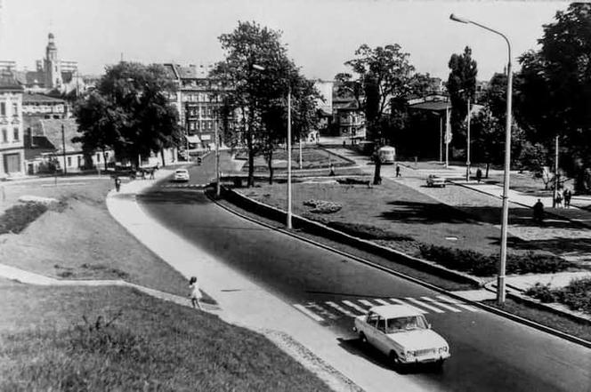 Bydgoszcz na czarno-białych pocztówkach z lat PRL. Niesamowite wspomnienia